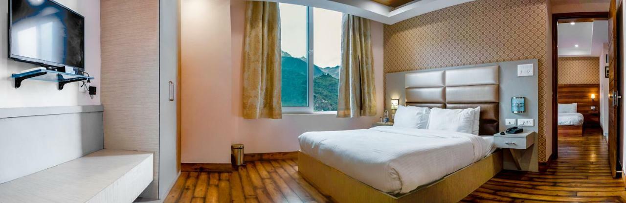 Hotel Inclover-A Peaceful Retreat Dharamshala Extérieur photo